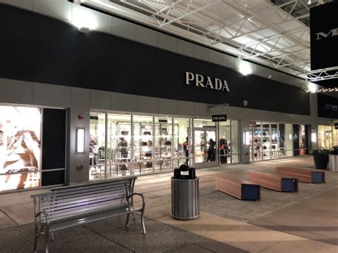 prada toronto premium outlet|trafalgar outlet mall hours.